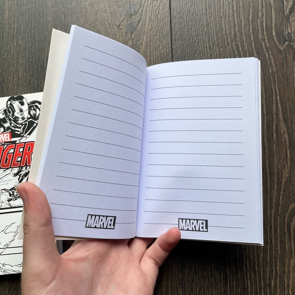 Two Mini Marvel Avengers Notebooks - Picture 4 of 6